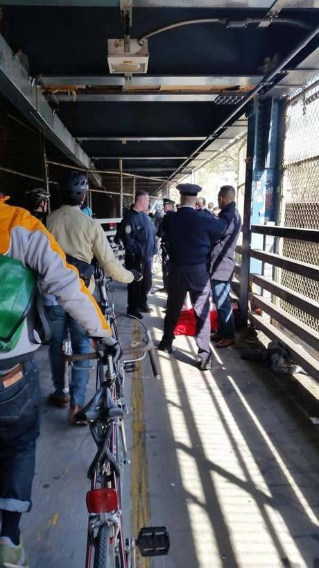 Encuentran algo sorprendente en el puente de Manhattan