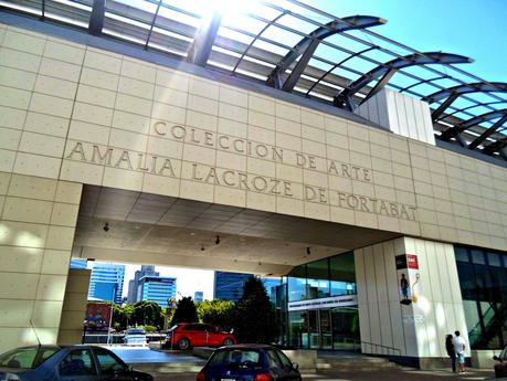 La gigante acostada en Puerto Madero. Los viajes de Nushi.