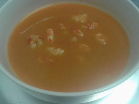 Sopa de pescado y marisco sencilla