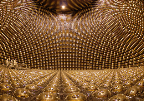 ¿Seran los Neutrinos Taquiones? Averiguemoslo pesándolos