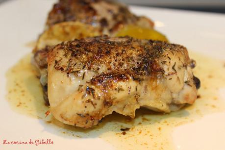 Pollo con lima y tomillo al horno