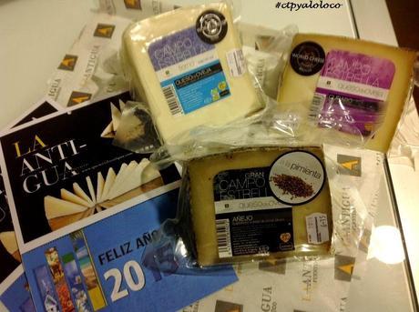 Queso curado en aceite de oliva virgen extra y hierbas Queso curado en aceite de oliva virgen extra y hierbas