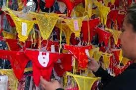 RITUAL, TRADICION, SUPERSTICION…ASI RECIBIMOS EL AÑO EN CASA!!!!