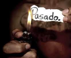 RITUAL, TRADICION, SUPERSTICION…ASI RECIBIMOS EL AÑO EN CASA!!!!