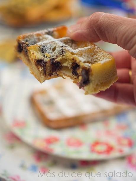 Gofres con chips de chocolate al horno