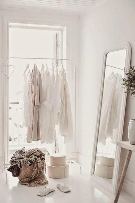 La Butaca... Decorar con espejos en el suelo