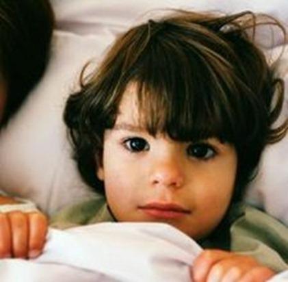 article-page-main_ehow_images_a07_k4_ic_fears-getting-out-bed-night-800x800