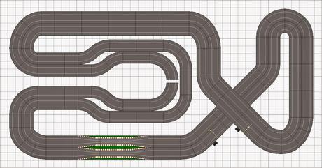 Nº 1340. Un scalextric de 4 pistas en 4m x 2m con las pistas de un C1 y un C2 mejorando electricamente el circuito.