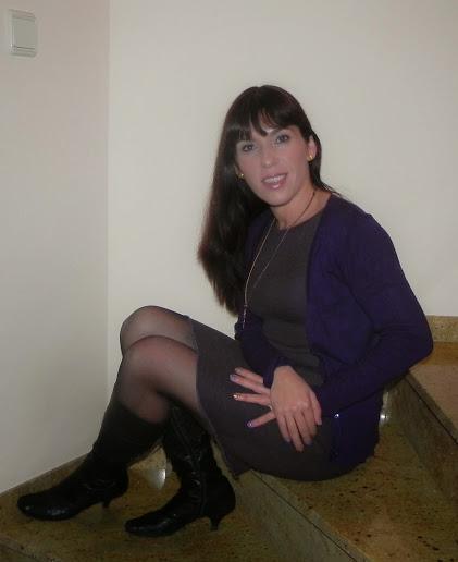 Flores de invierno: Hoy, Caléndula morada (look, manicura y outfit).