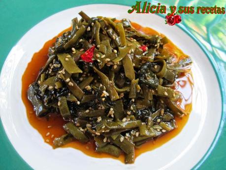 ENSALADA DE ALGAS CON SALSA TERIYAKI