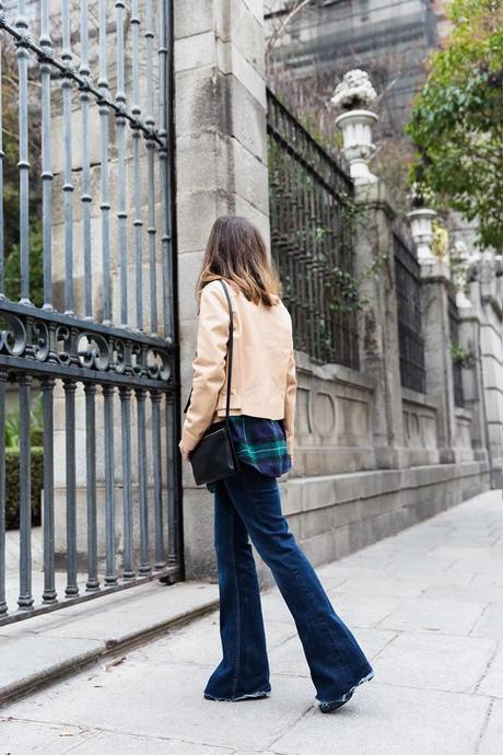 Flared_Jeans-Outfit-Checked_Skirt-Street_Style-Leather_Biker_Jacket-Sandro_Paris-Lace_Top-Collage_Vintage-5