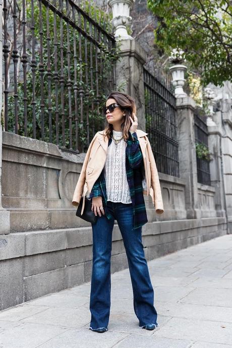 Flared_Jeans-Outfit-Checked_Skirt-Street_Style-Leather_Biker_Jacket-Sandro_Paris-Lace_Top-Collage_Vintage-10