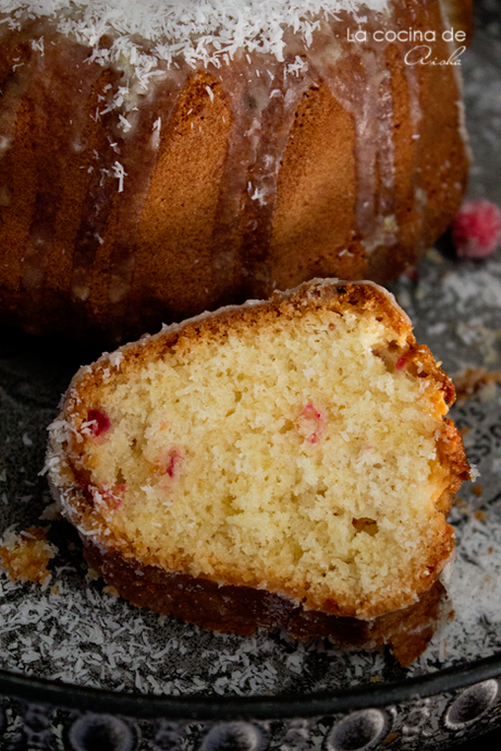 Cranberries and coconut bundt cake #BundtBakers