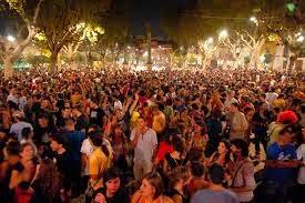 No al cierre de los bares del casco antiguo