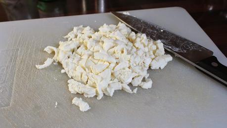 Rollitos de mozzarella dulce حلاوة جبن