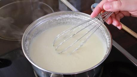 Rollitos de mozzarella dulce حلاوة جبن