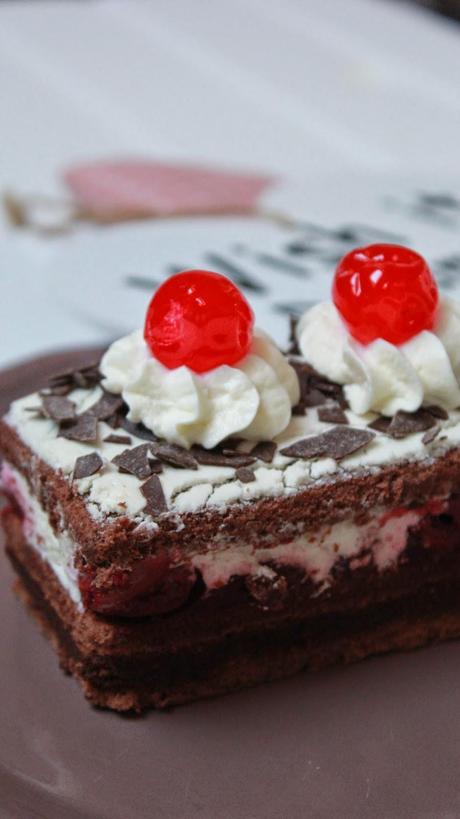 Tarta selva negra;black forest cake