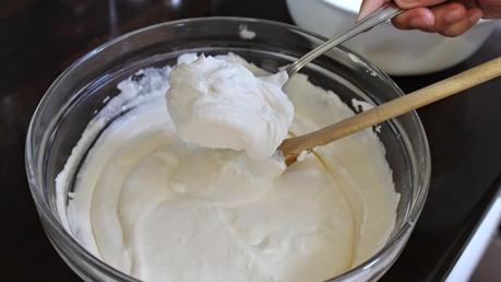 Tarta symphonie de queso, fresas y streusel almendras de P.hermé