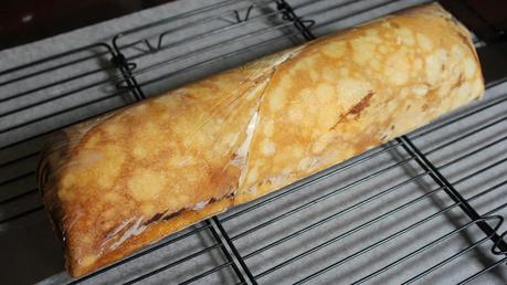 Tarta helada de crepes cubierta con glaseado brillante, ¡¡una delicia!!