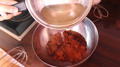 Tarta helada de crepes cubierta con glaseado brillante, ¡¡una delicia!!