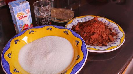 Tarta helada de crepes cubierta con glaseado brillante, ¡¡una delicia!!