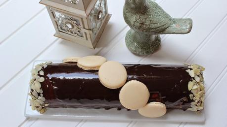 Tarta helada de crepes cubierta con glaseado brillante, ¡¡una delicia!!