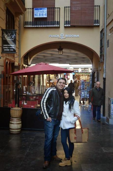 ESTILO CASUAL POR LA CIUDAD