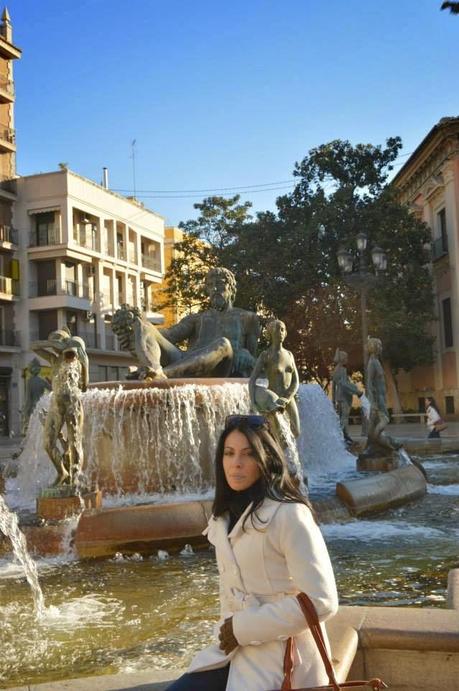 ESTILO CASUAL POR LA CIUDAD