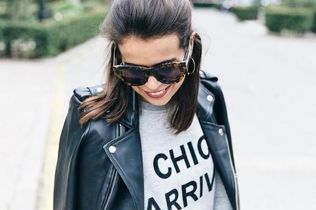 SweatShirt-Blanco_Suite-Leopard_Skirt-Topshop-Balenciaga_Cut_Out_Boots-Biker_Jacket_Maje-Street_Style-55