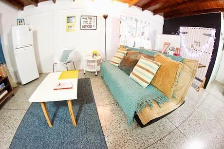 Carlos y Ana, Colorful DIY Home