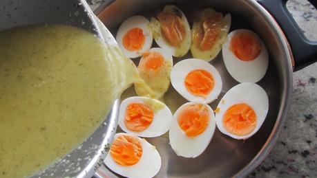 Huevos en salsa verde
