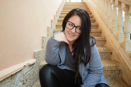 Gray coat, white bag