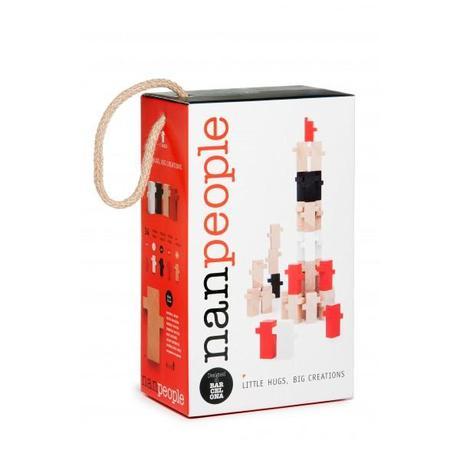 Nan casteller, una tradición convertida en juego Nan casteller, una tradición convertida en juego