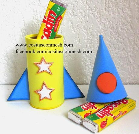 Dulceros de cohete para niños con rollos de papel