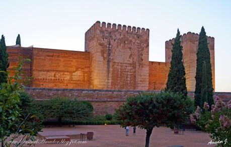 La ALHAMBRA de GRANADA: PALACIOS NAZARÍES de NOCHE