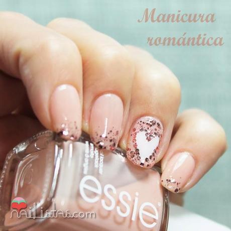 manicura-romantica-corazones-san-valentin