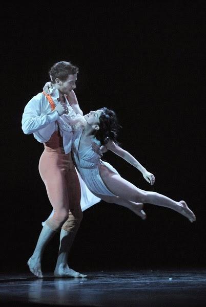 Paul Gaultier, viste el  ballet  Blanche Neige de Preljocaj.