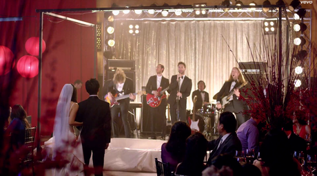Maroon 5 de boda en boda y me cuelo porque toco