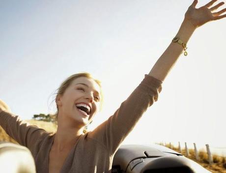 ¿Quieres estar más feliz?... sonríe