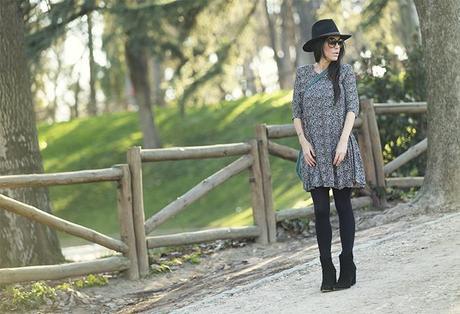 street style barbara crespo hake camouflage dress hat fashion blogger outfit blog de moda