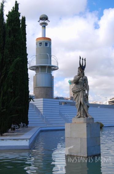Paseando por el Parc de l'Espanya Industrial