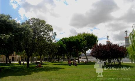 Paseando por el Parc de l'Espanya Industrial