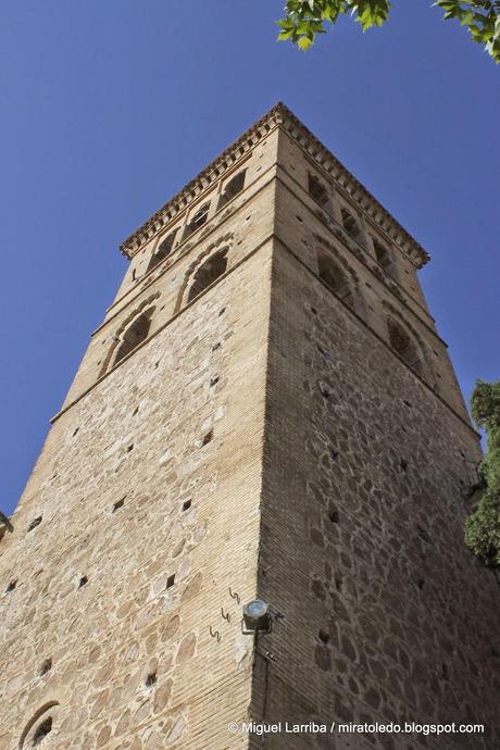 Cuadro real, casi vivo, casi intacto