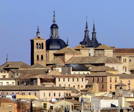 Cuadro real, casi vivo, casi intacto