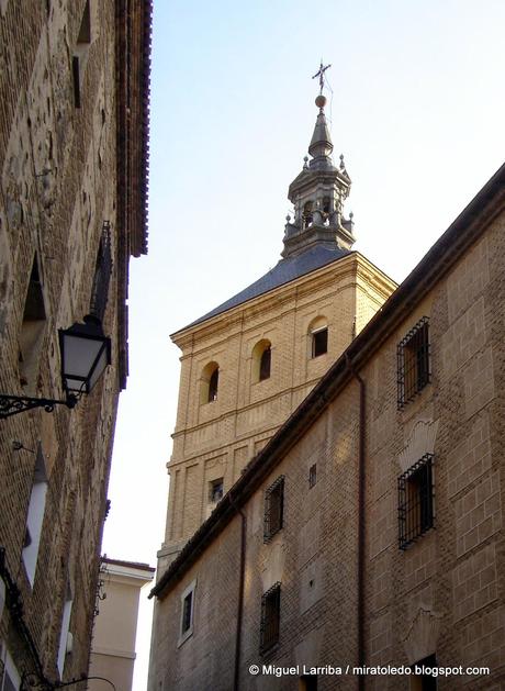 Cuadro real, casi vivo, casi intacto