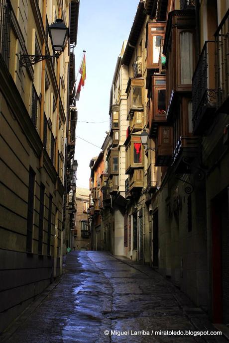 Cuadro real, casi vivo, casi intacto