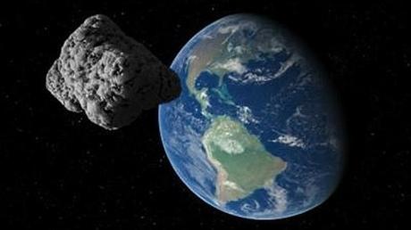 La peligrosa aproximación de un asteroide a nuestro planeta.