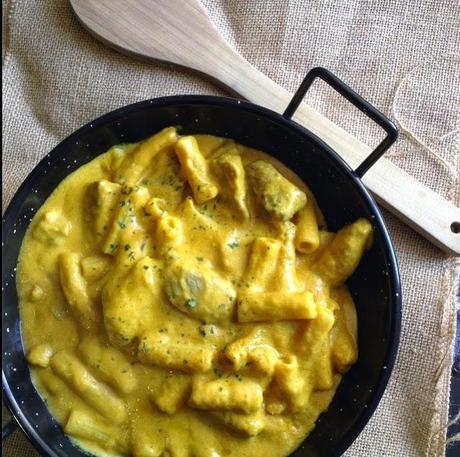 Curry de calabaza con solomillo de cerdo y pasta