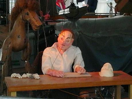 EXPOSICIÓN: EL HACEDOR DE MARIONETAS