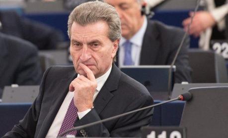 Europa planea imponer una tasa a Google BN-GM846_EUDIGI_M_20150119141652